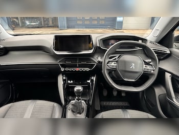 Used Peugeot 2008 2022 for sale - 76099794: Photo 4