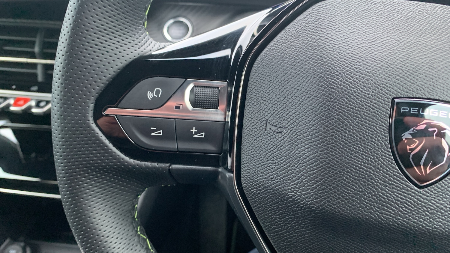 Used Peugeot 2008 2025 for sale - 76953762: Photo 24