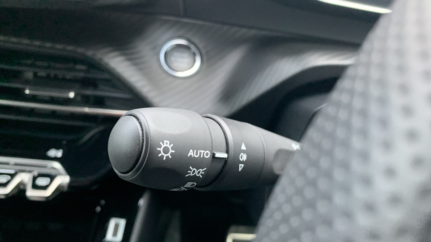 Used Peugeot 2008 2025 for sale - 76953762: Photo 28