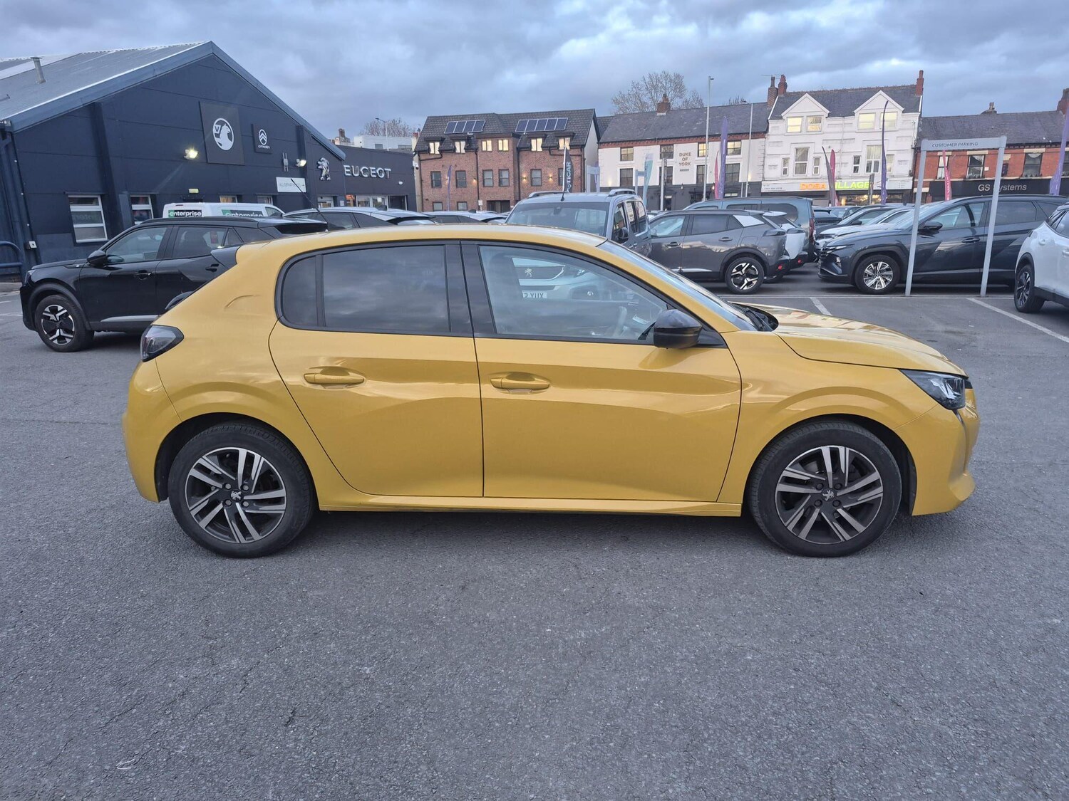 Used Peugeot 208 2023 for sale - 77884346: Photo 6