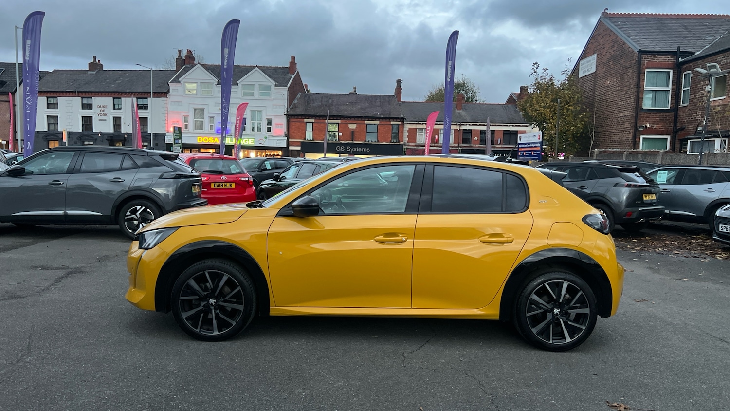 Used Peugeot 208 2023 for sale - 76372199: Photo 6