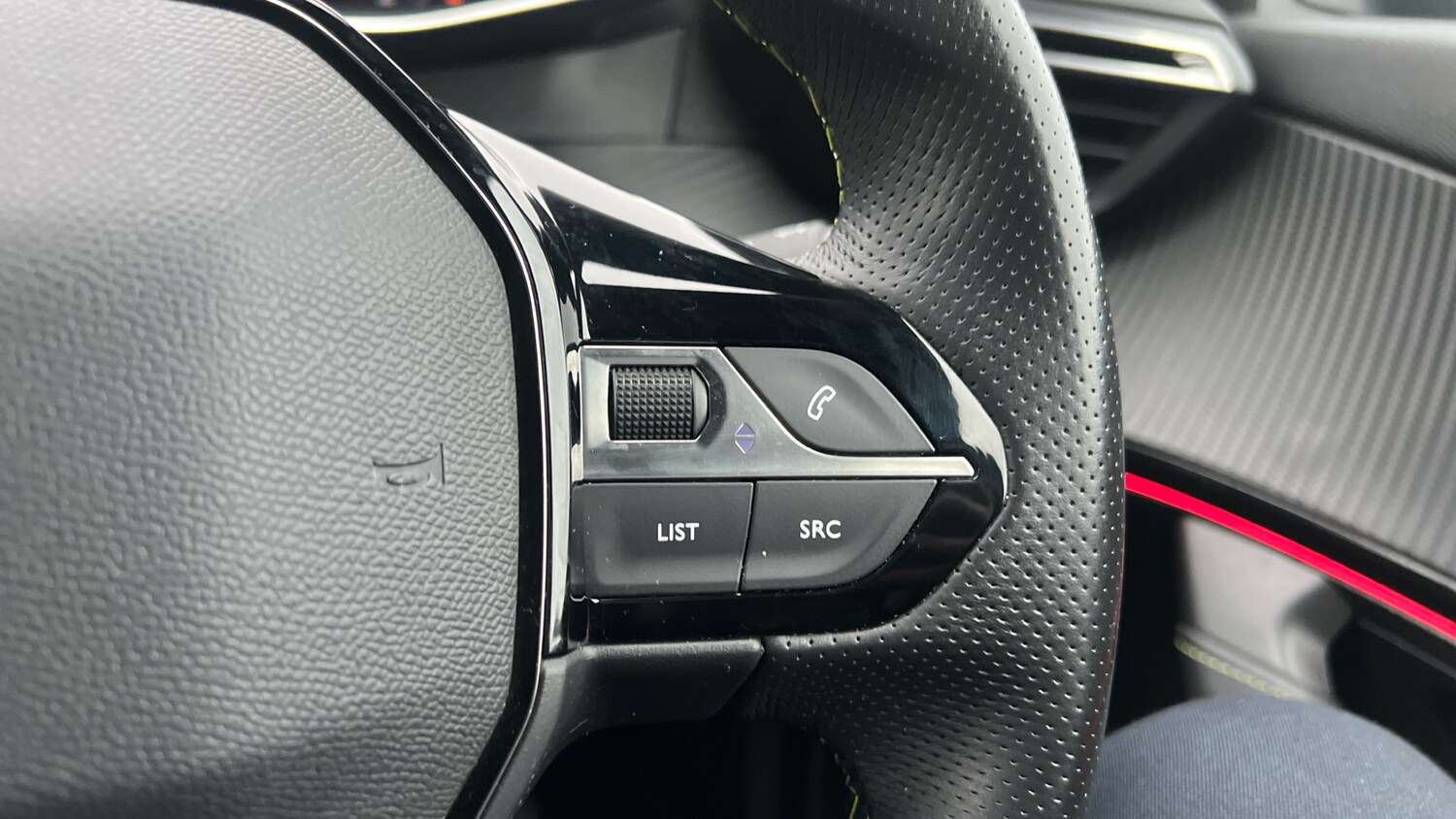 Used Peugeot 2008 2021 for sale - 76433800: Photo 24