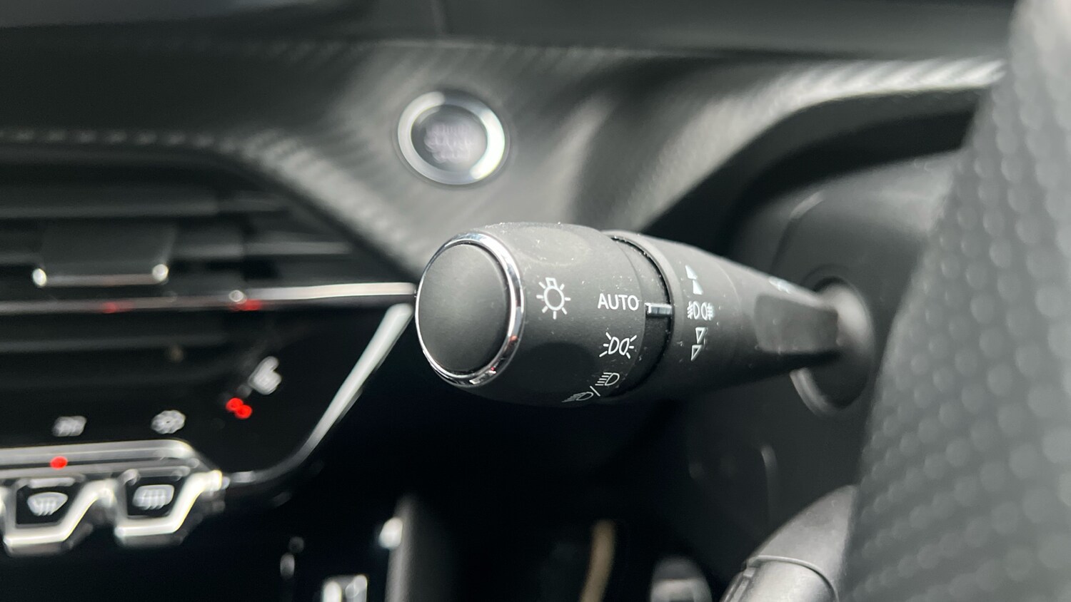 Used Peugeot 2008 2021 for sale - 76433800: Photo 27