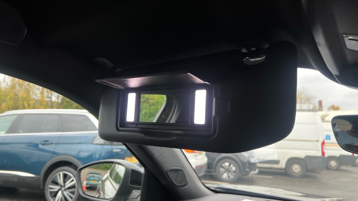 Used Peugeot 2008 2021 for sale - 76433800: Photo 34