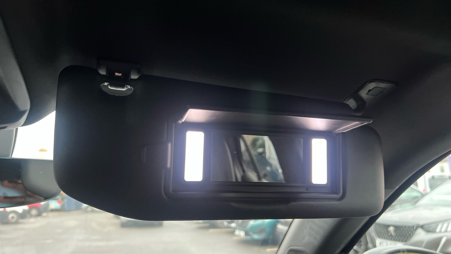 Used Peugeot 2008 2021 for sale - 76433800: Photo 36