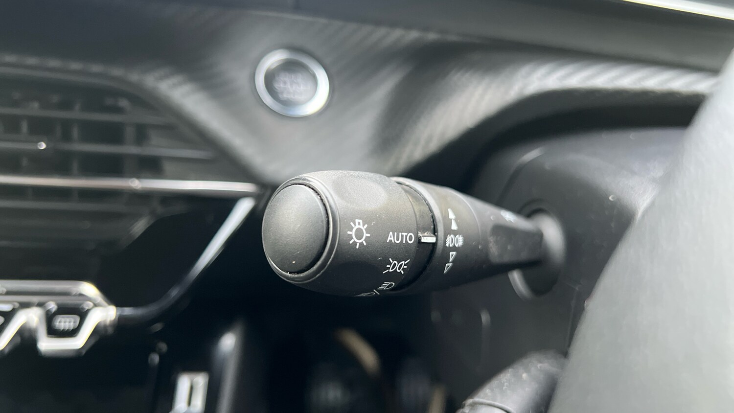 Used Peugeot 2008 2022 for sale - 77306835: Photo 27