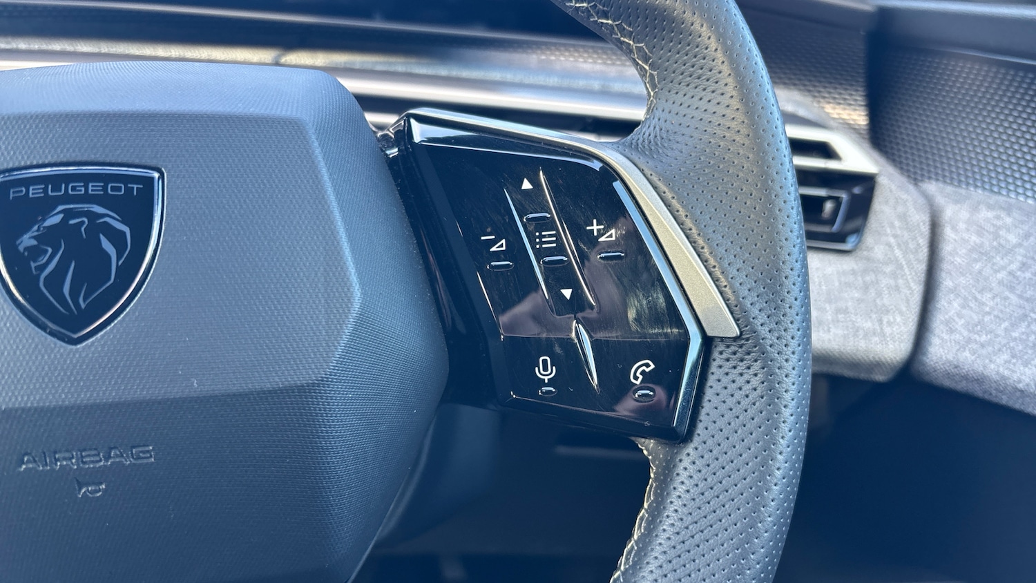 Used Peugeot 3008 2025 for sale - 76927467: Photo 25