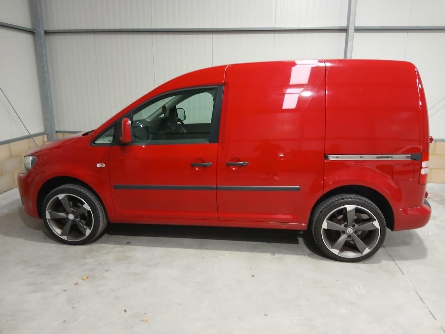 Used Volkswagen Caddy 2012 for sale - 76527353: Photo 4