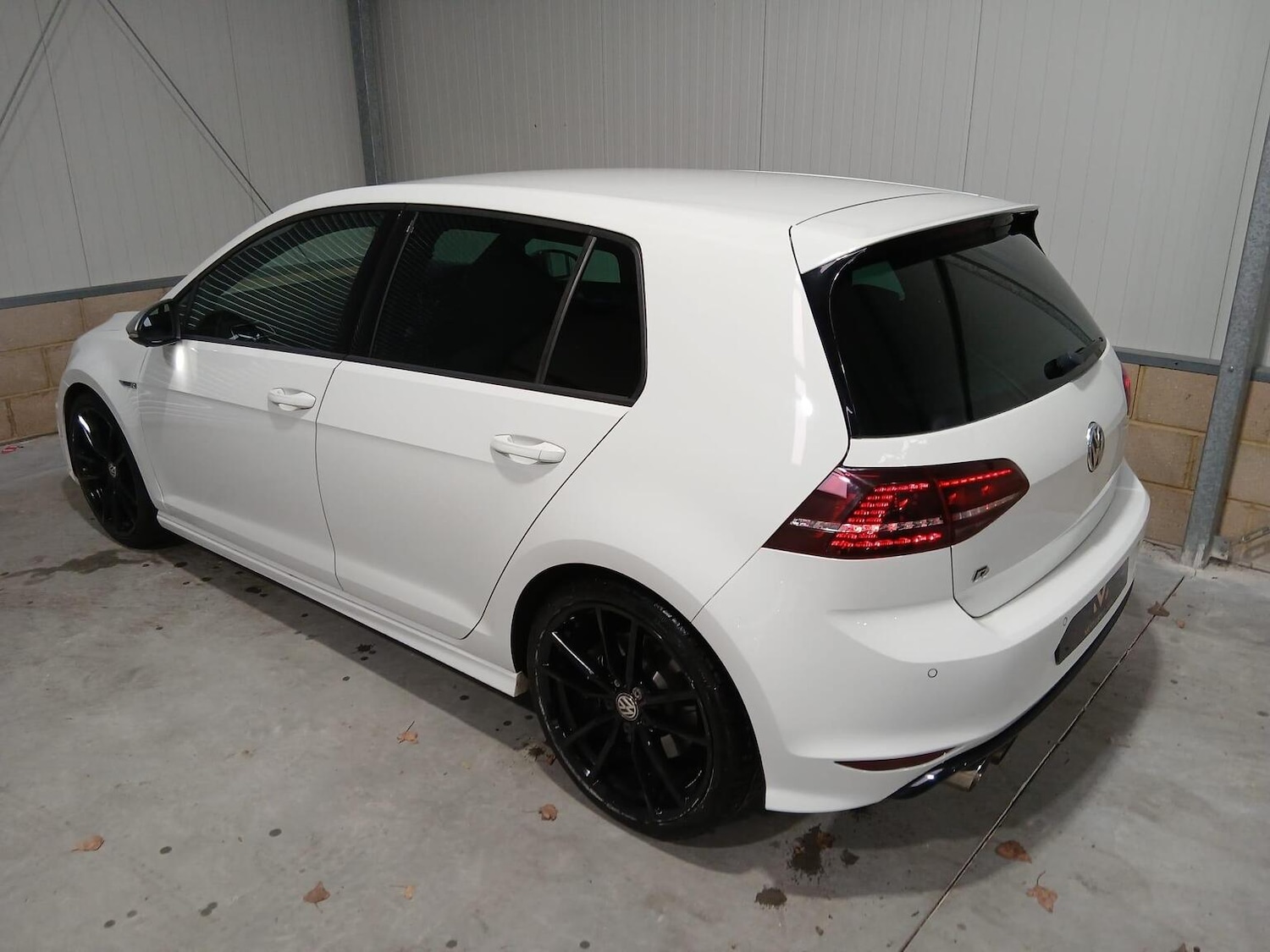 Used Volkswagen Golf 2016 for sale - 76741395: Photo 2