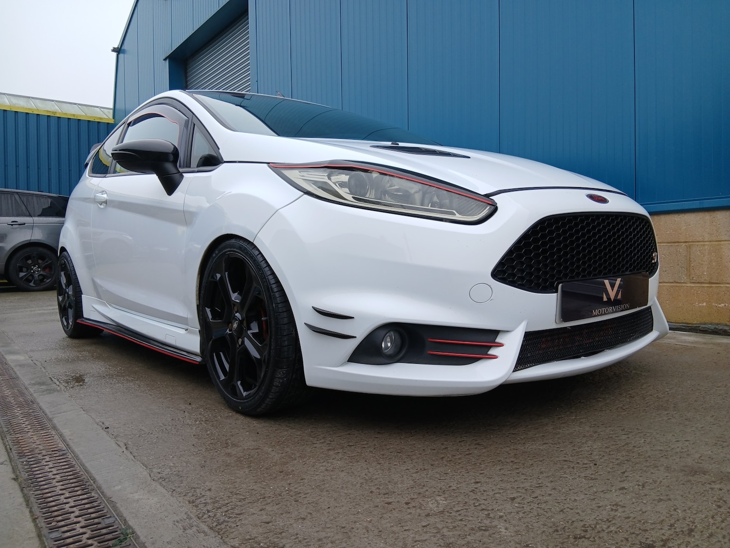 Used Ford Fiesta 2017 for sale - 77798582: Photo 2