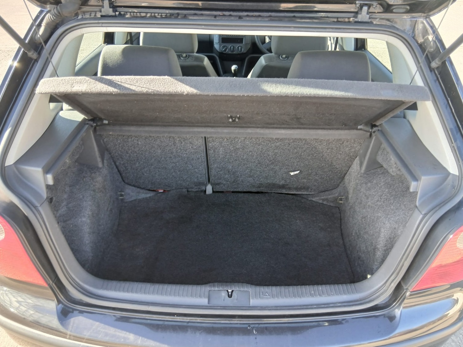 Used Volkswagen Polo 2003 for sale - 78018325: Photo 15