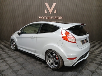Used Ford Fiesta 2016 for sale - 78430909: Photo