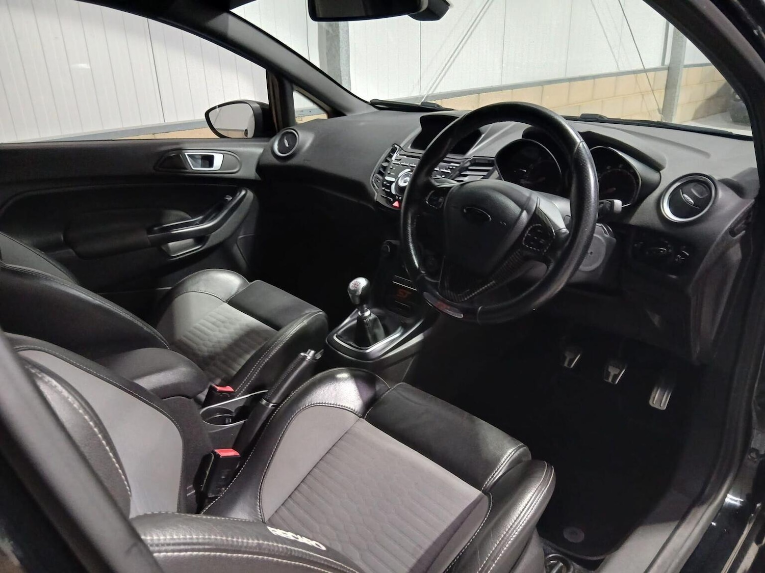 Used Ford Fiesta 2017 for sale - 76699326: Photo 15