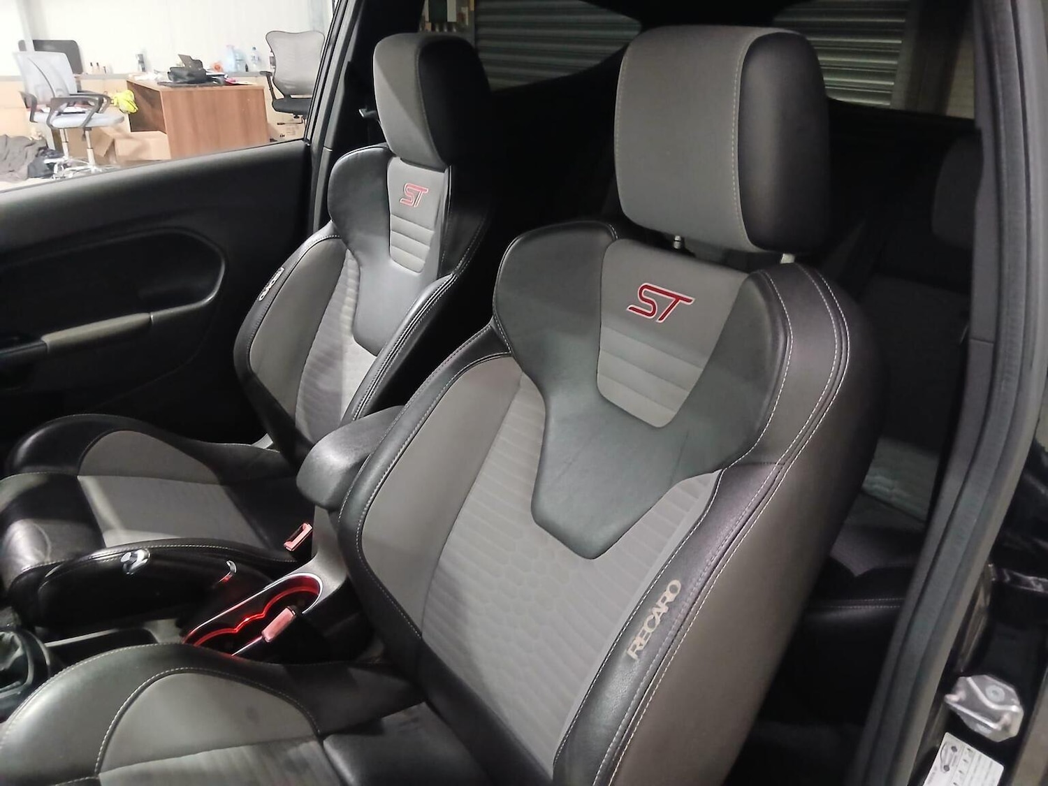 Used Ford Fiesta 2017 for sale - 76699326: Photo 18