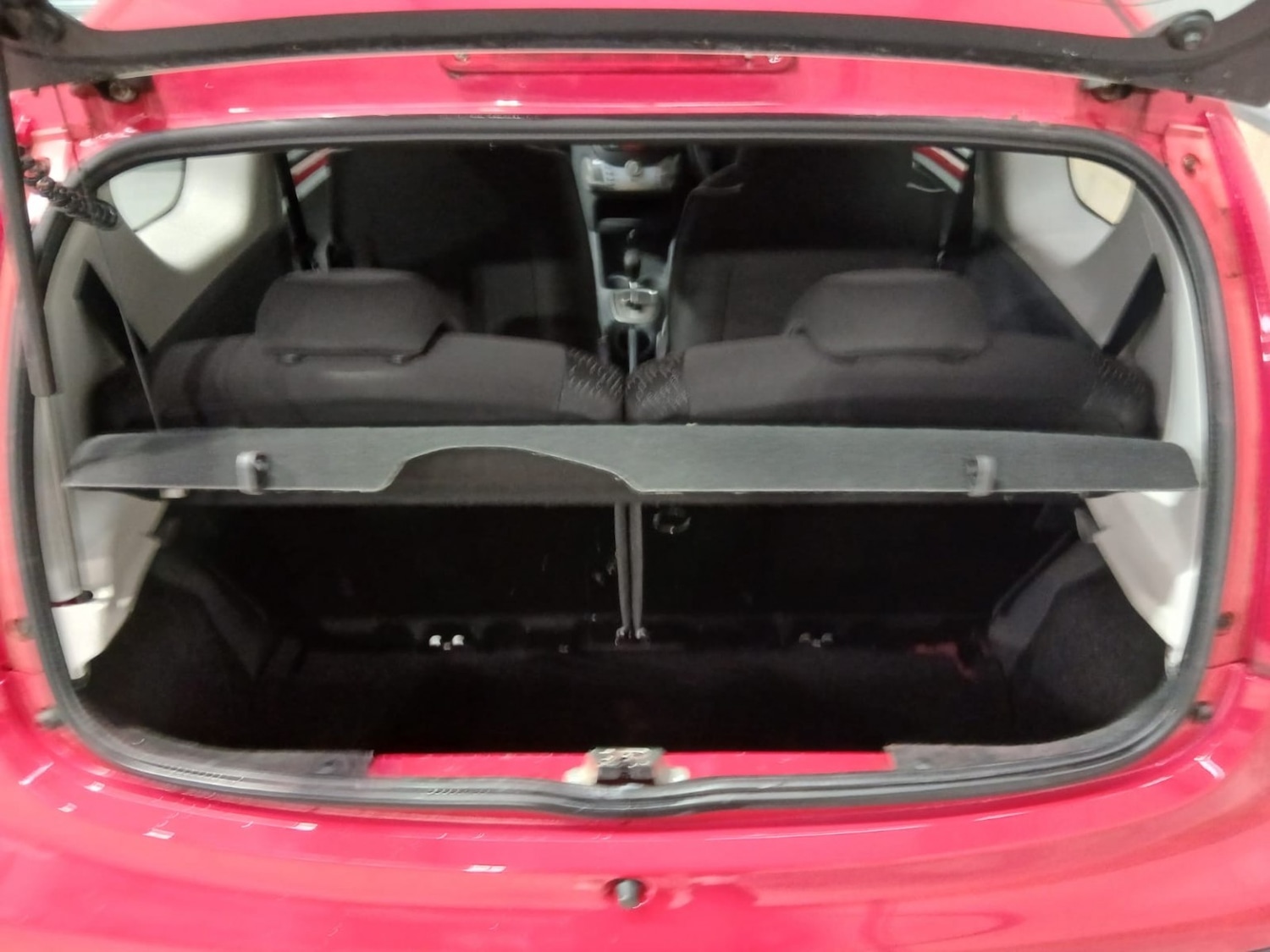 Used Peugeot 107 2010 for sale - 76421836: Photo 13