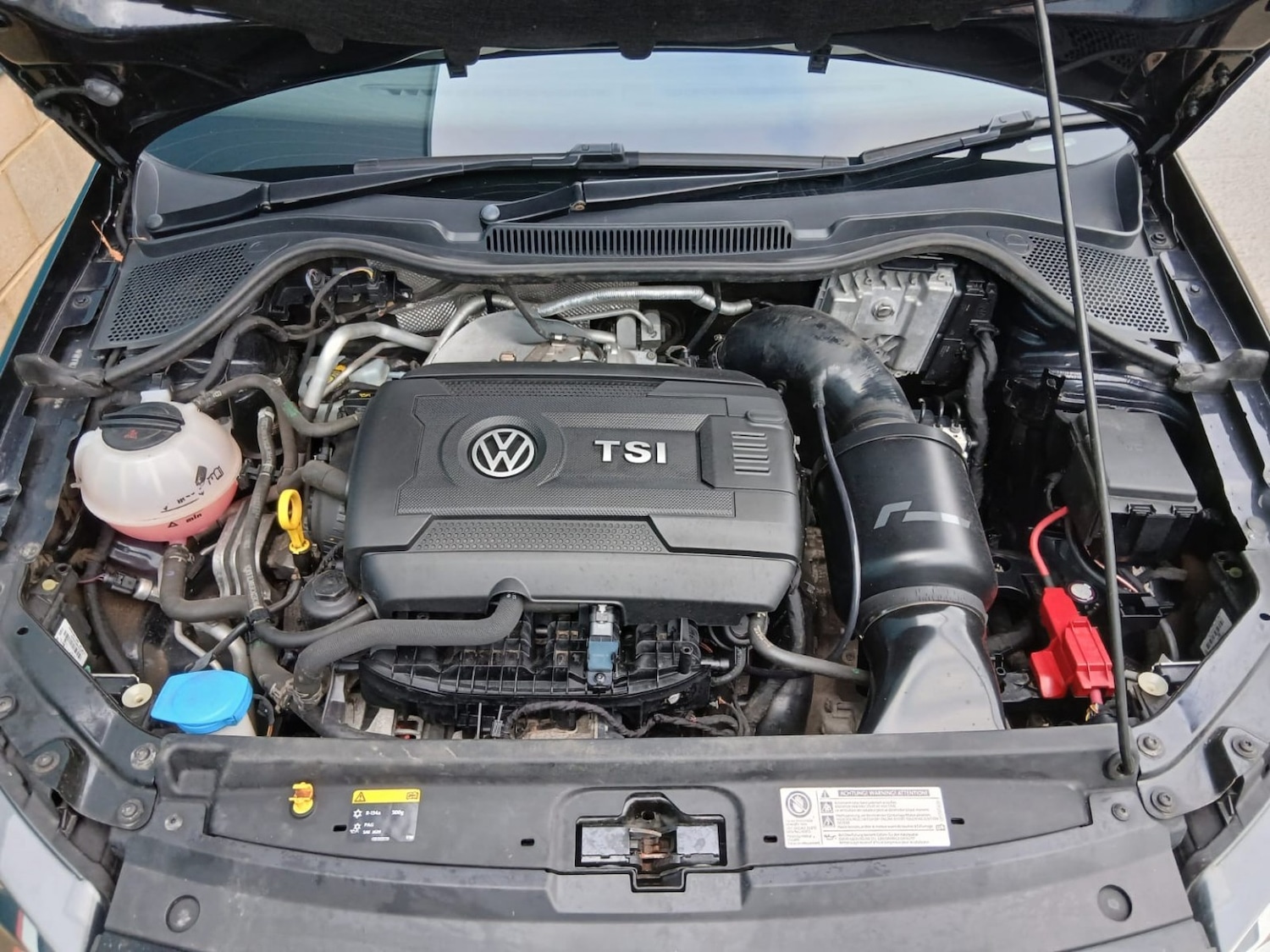 Used Volkswagen Polo 2015 for sale - 77474806: Photo 28
