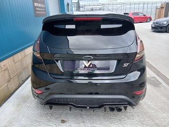 Used Ford Fiesta 2017 for sale - 77241877: Photo