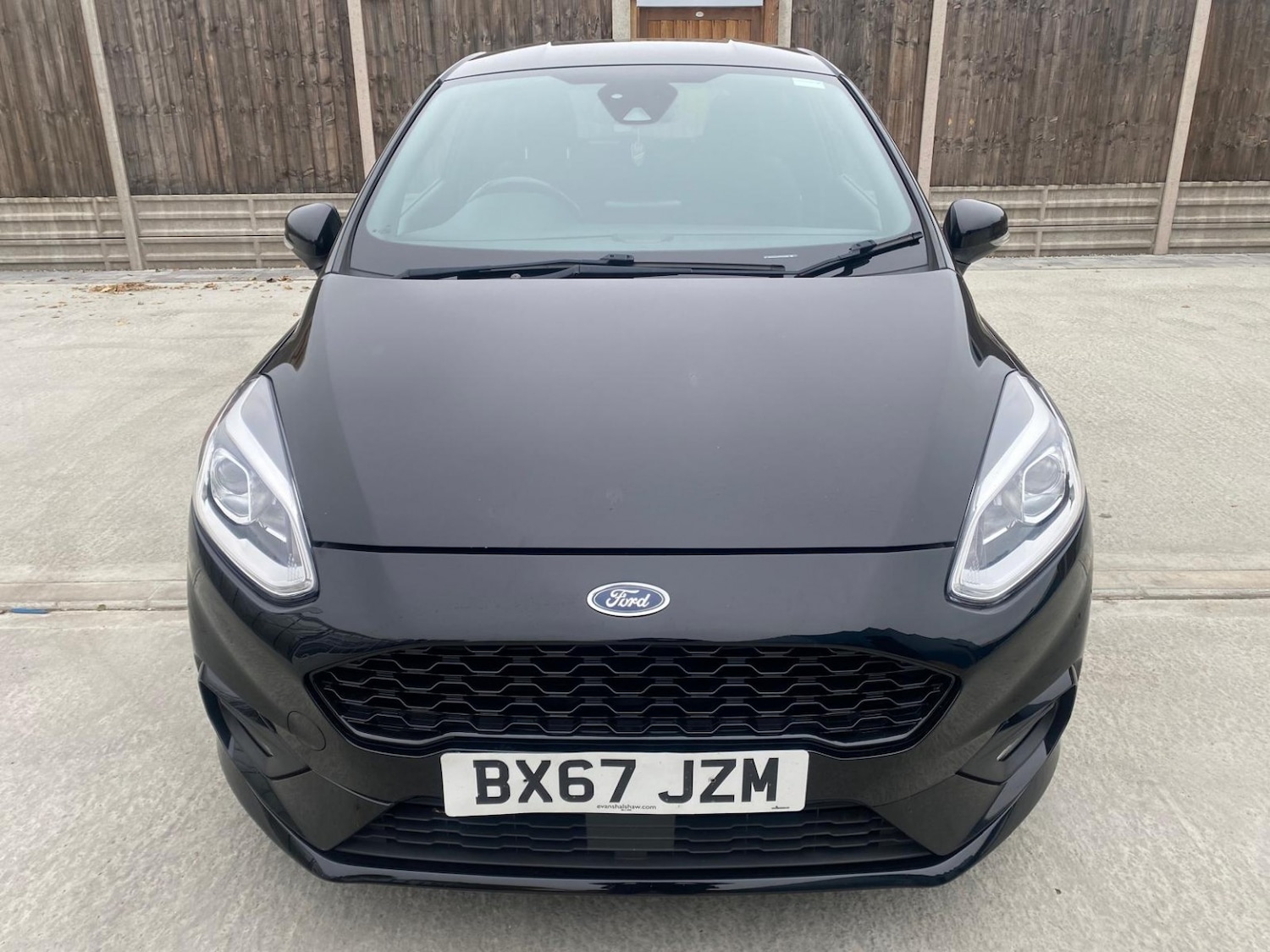 Used Ford Fiesta 2017 for sale - 76421915: Photo 2