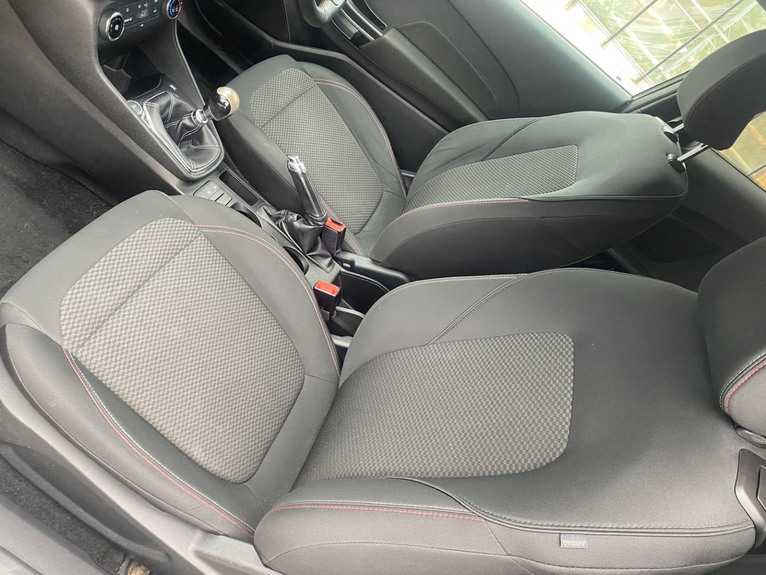 Used Ford Fiesta 2017 for sale - 76421915: Photo 9