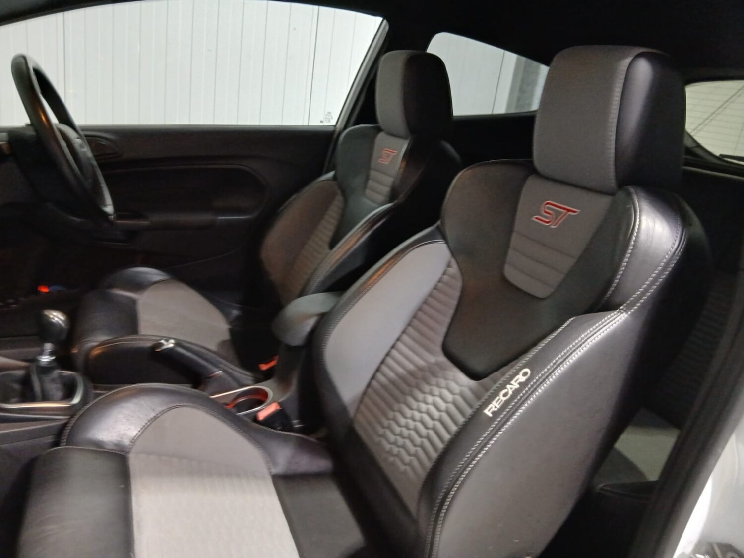 Used Ford Fiesta 2015 for sale - 76418331: Photo 11