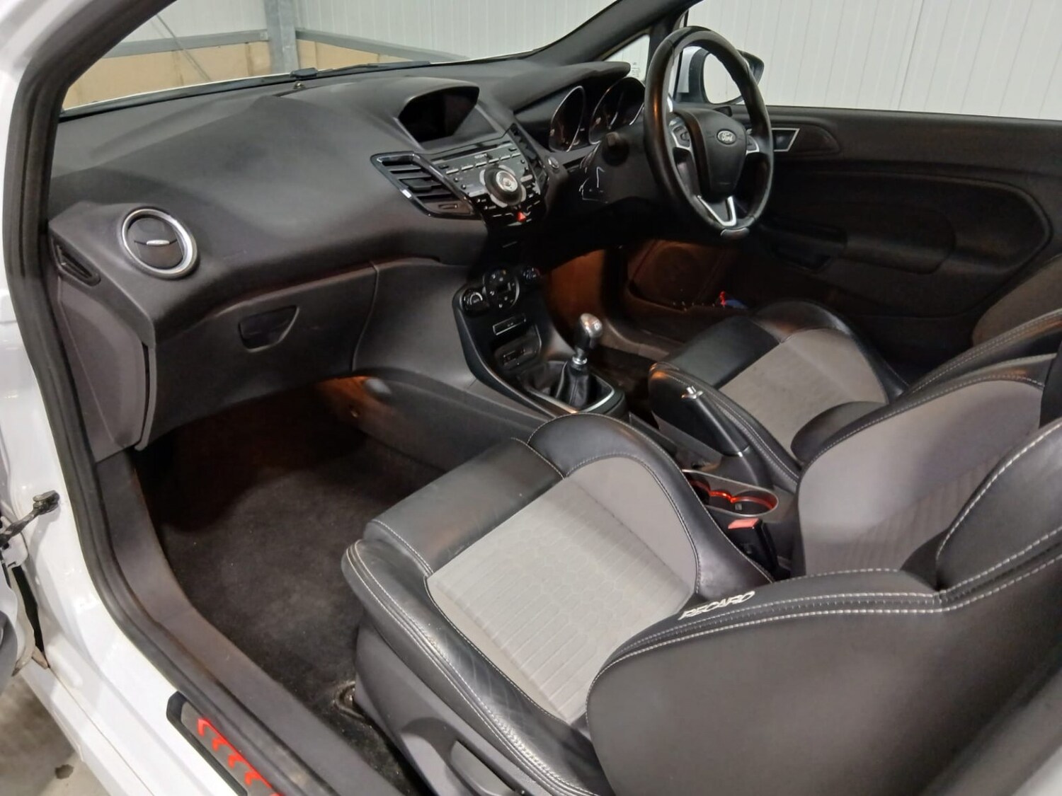 Used Ford Fiesta 2015 for sale - 76418331: Photo 13