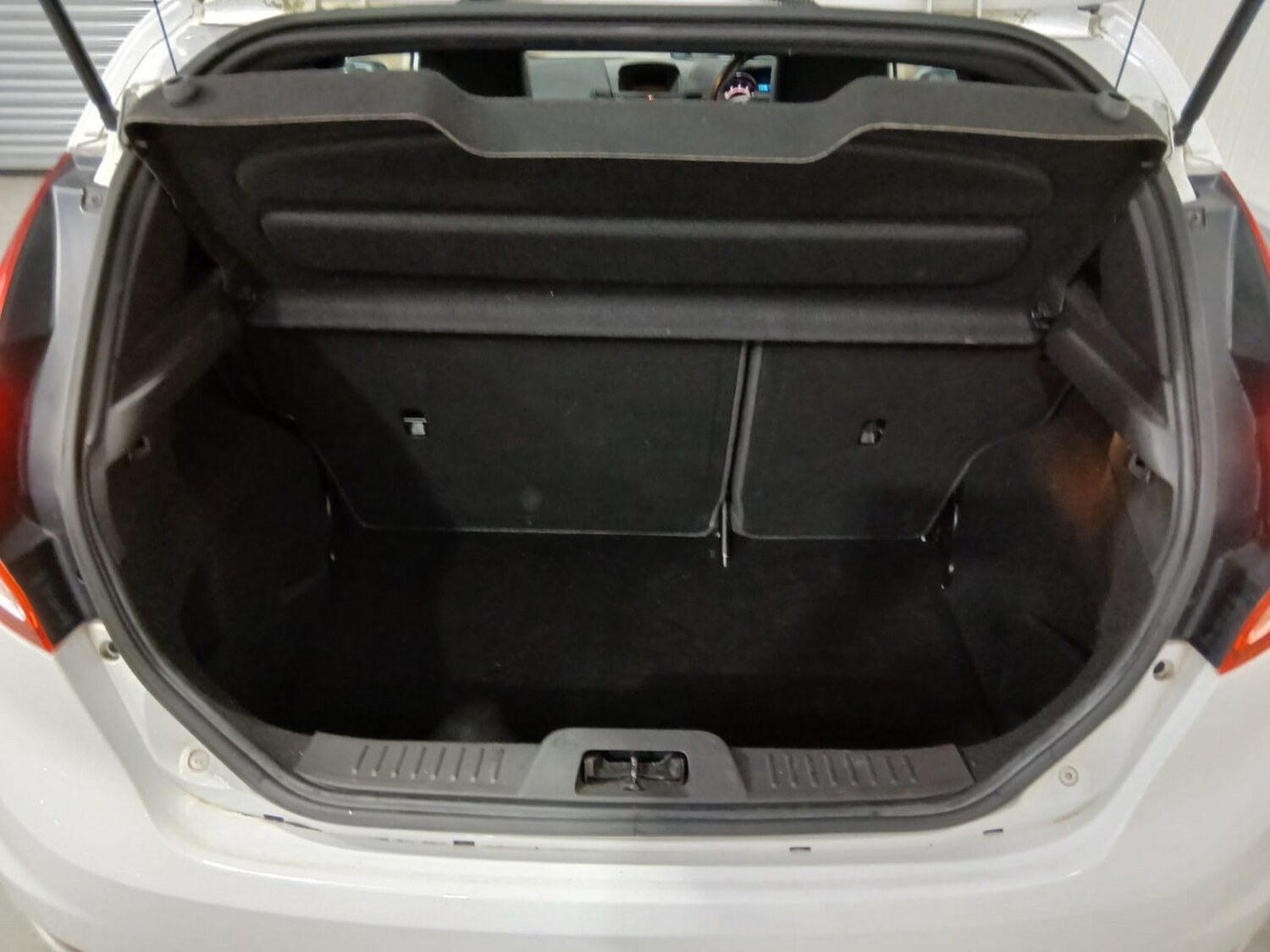 Used Ford Fiesta 2015 for sale - 76418331: Photo 16