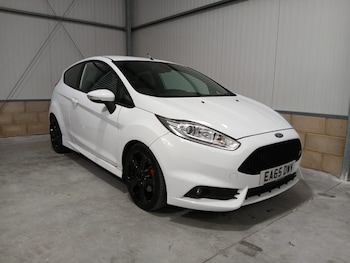 Used Ford Fiesta 2015 for sale - 76418331: Photo