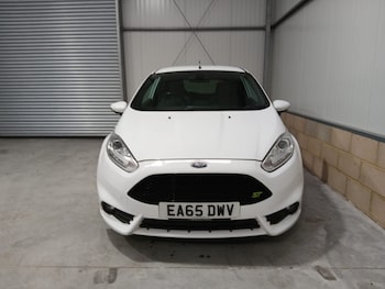 Used Ford Fiesta 2015 for sale - 76418331: Photo
