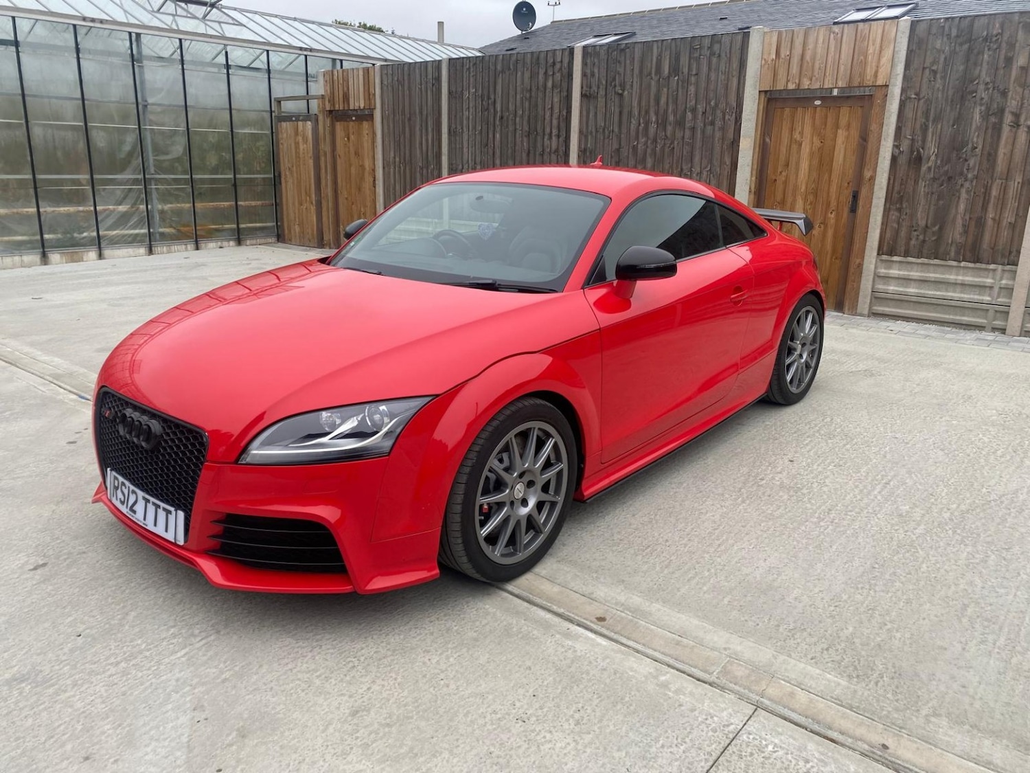 Used Audi TT RS 2012 for sale - 76418284: Photo 2