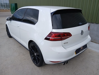 Used Volkswagen Golf 2014 for sale - 78182975: Photo