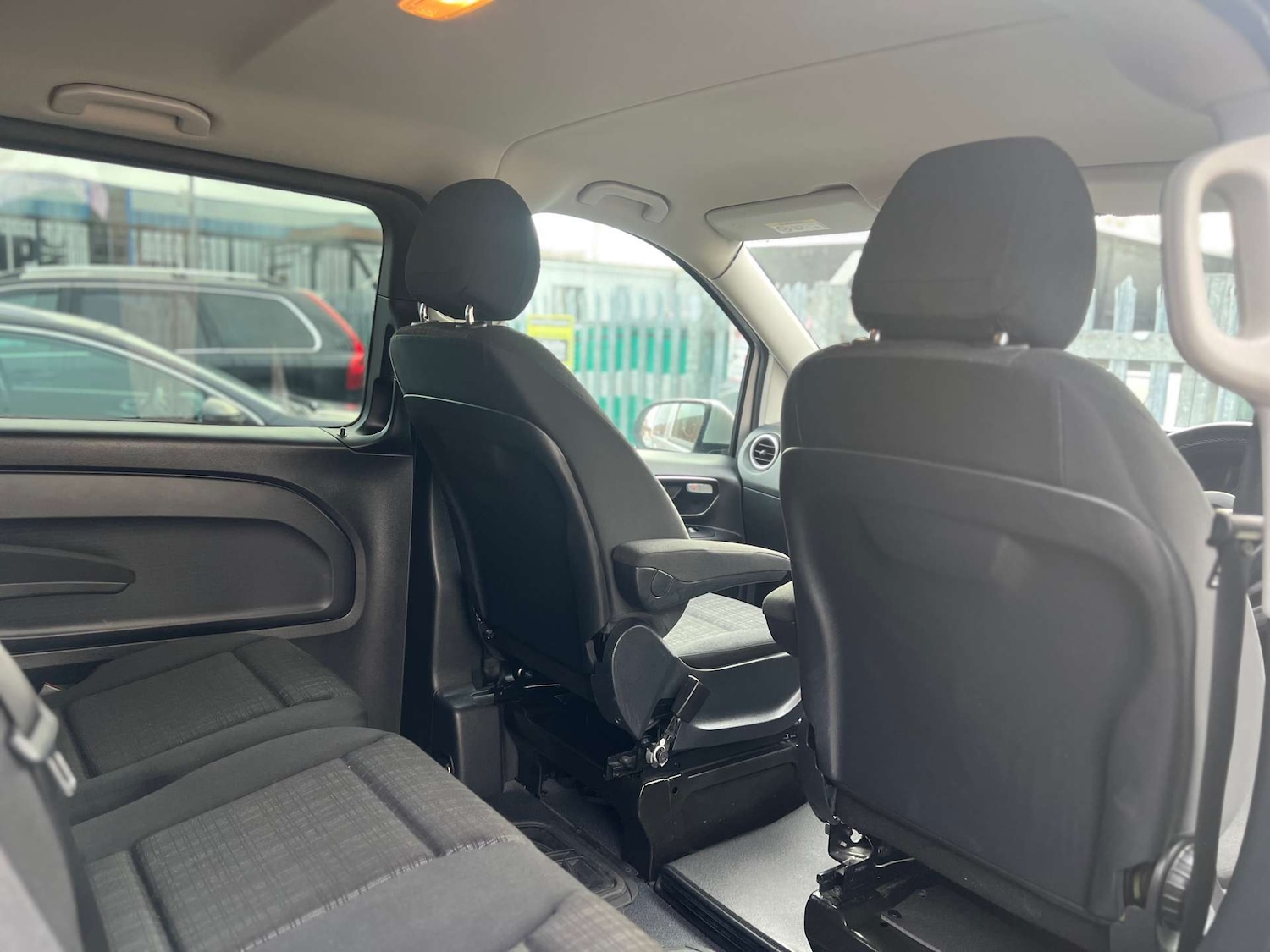 Used Mercedes-Benz Vito 2015 for sale - 77210047: Photo 24