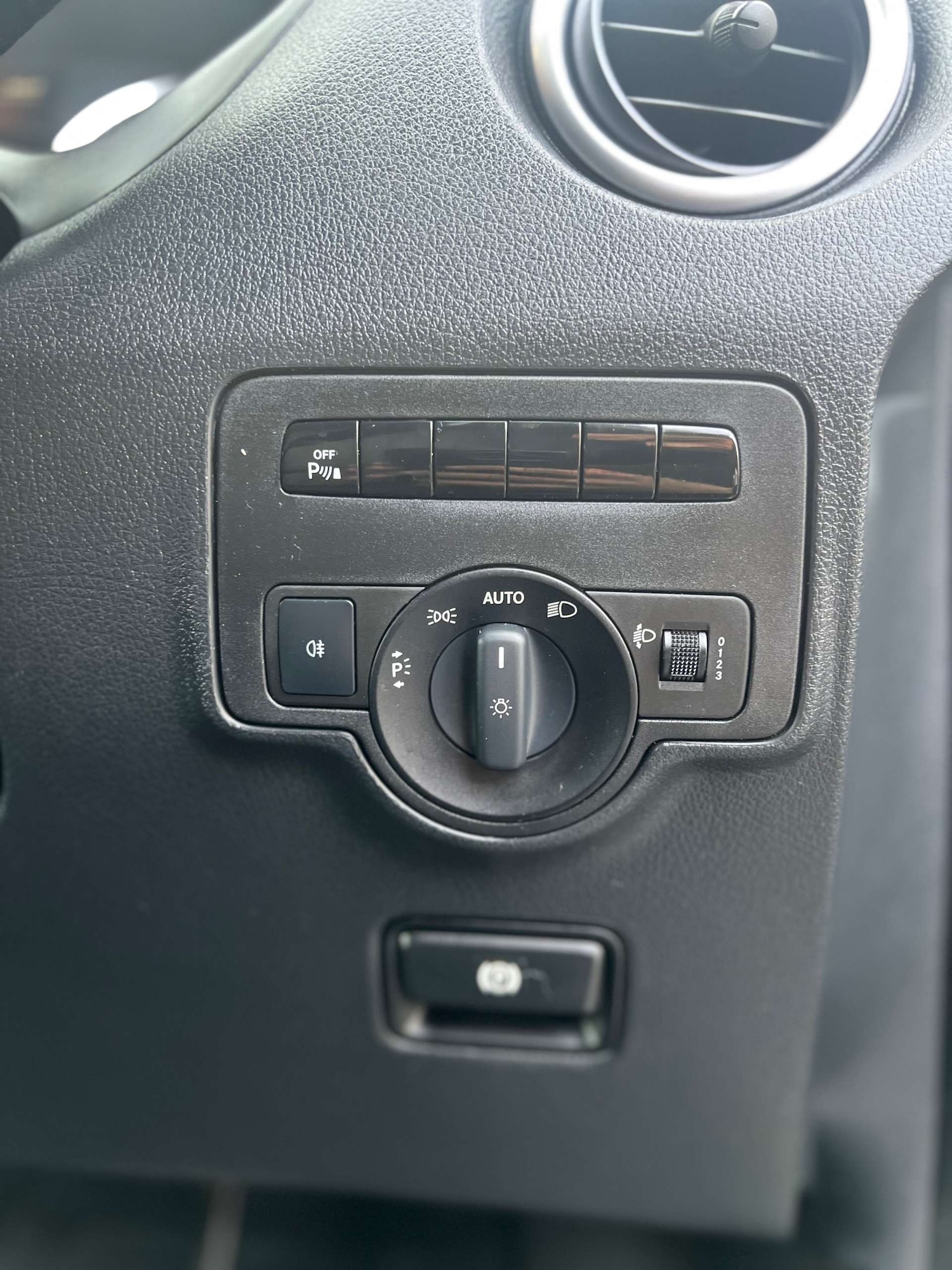 Used Mercedes-Benz Vito 2015 for sale - 77210047: Photo 44