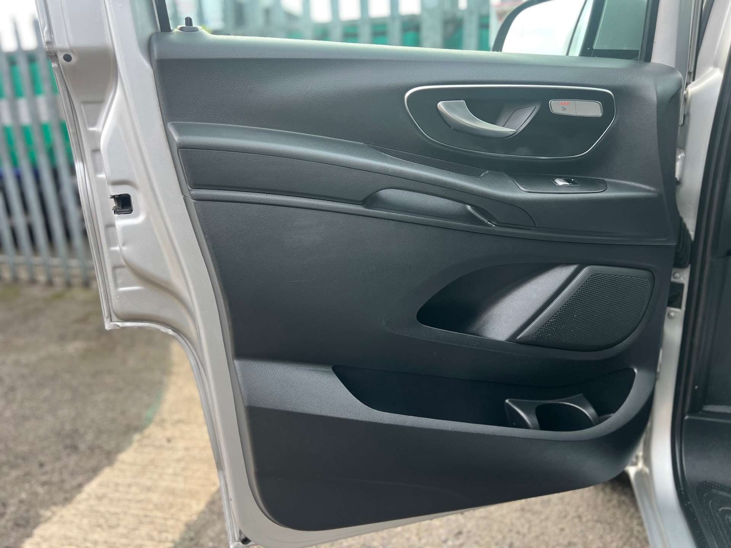 Used Mercedes-Benz Vito 2015 for sale - 77210047: Photo 56