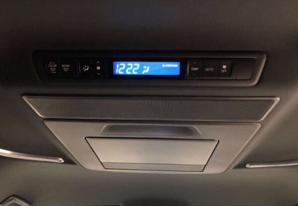Used Toyota Vellfire 2015 for sale - 76144402: Photo 13