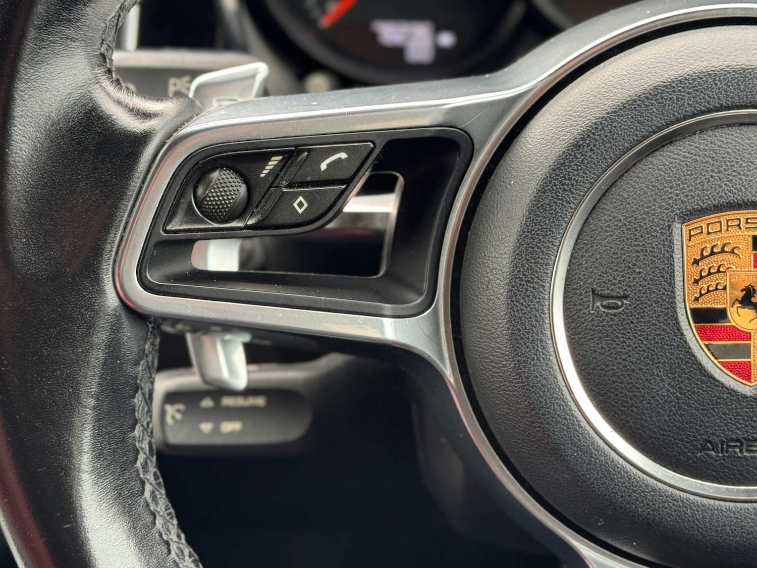 Used Porsche Macan 2024 for sale - 77622831: Photo 64