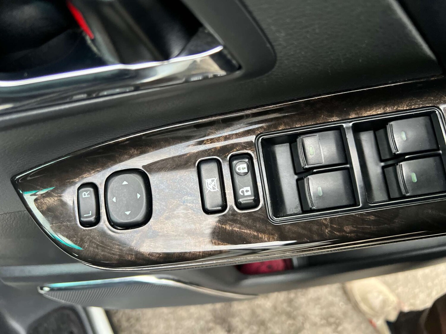 Used Toyota Vellfire 2013 for sale - 77422754: Photo 27