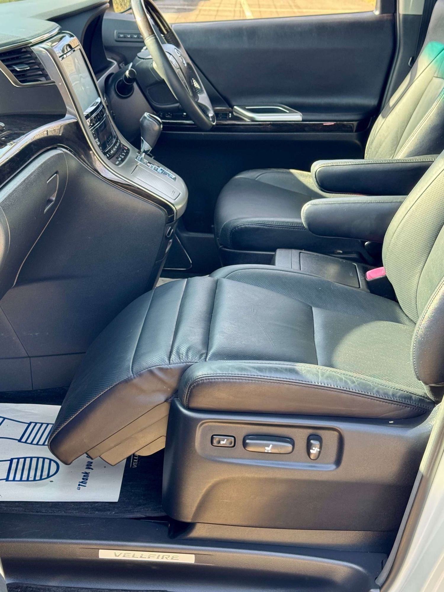 Used Toyota Vellfire 2013 for sale - 77422754: Photo 47