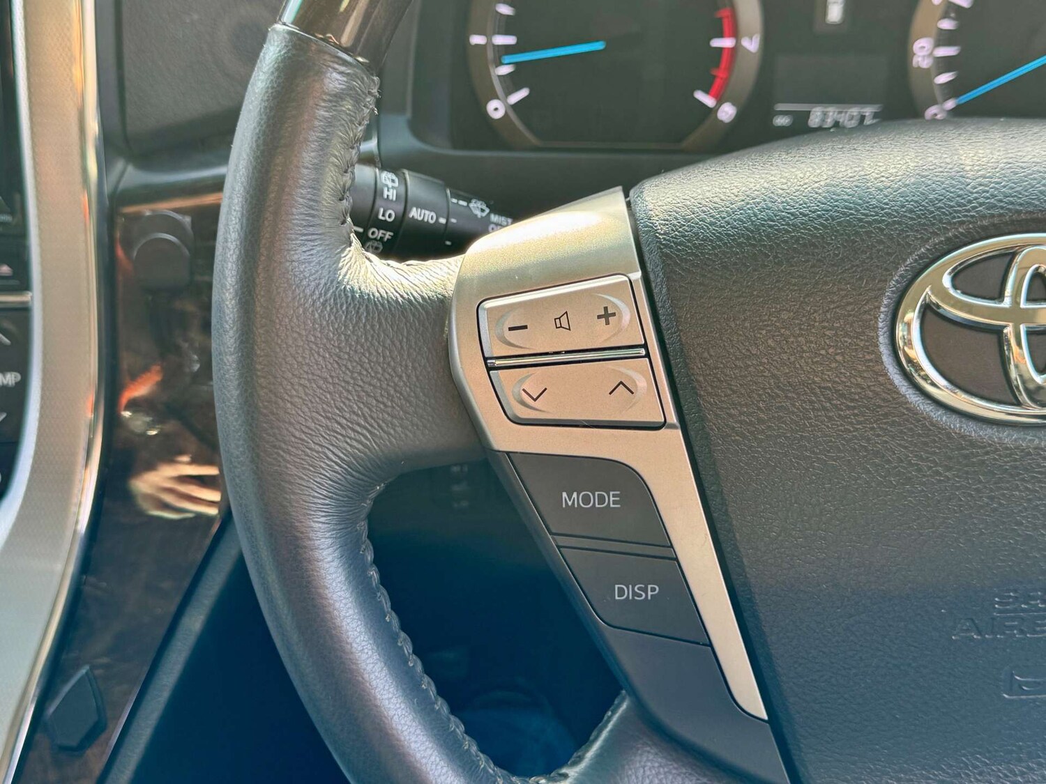 Used Toyota Vellfire 2013 for sale - 77422754: Photo 49