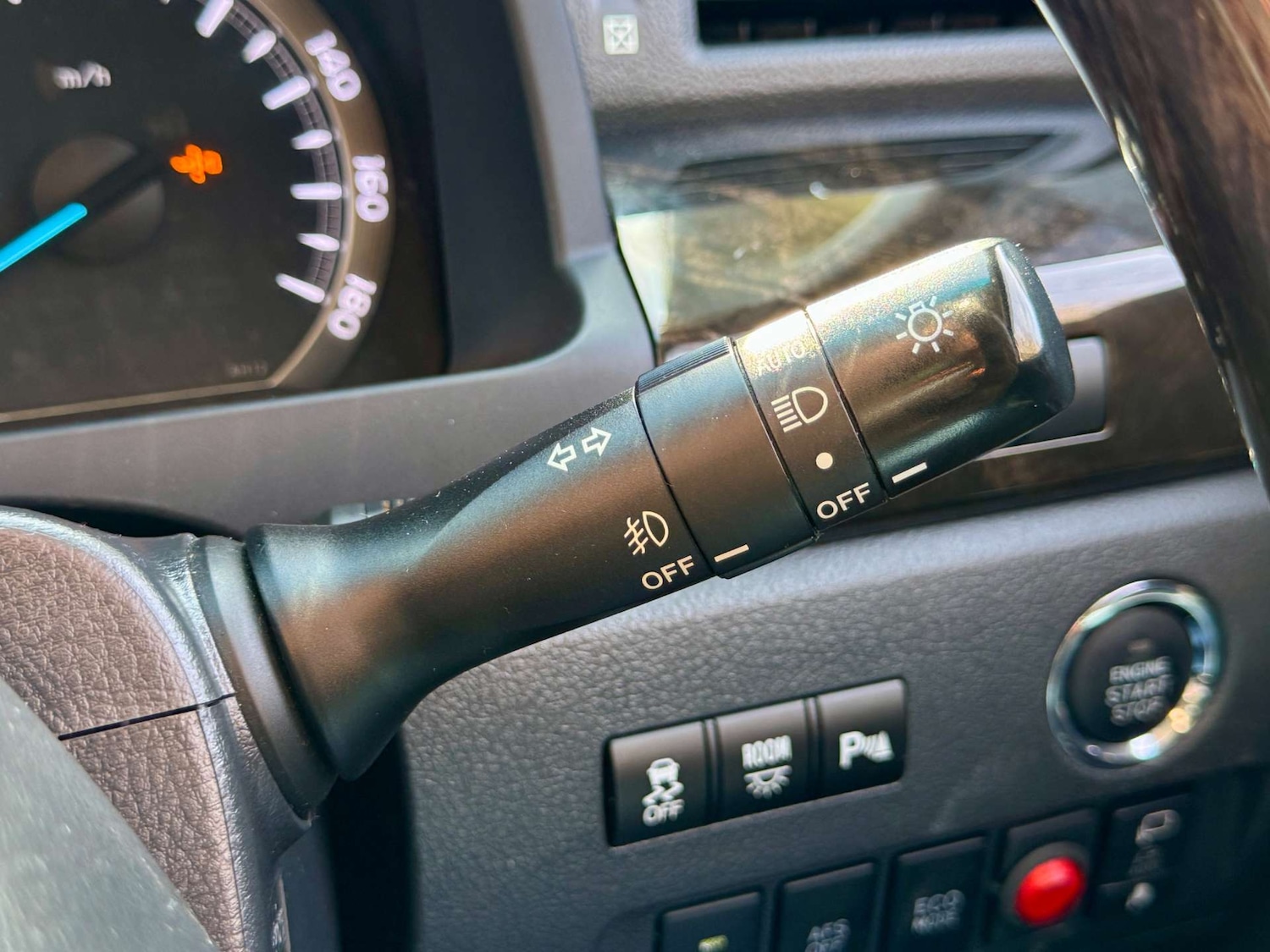 Used Toyota Vellfire 2013 for sale - 77422754: Photo 52