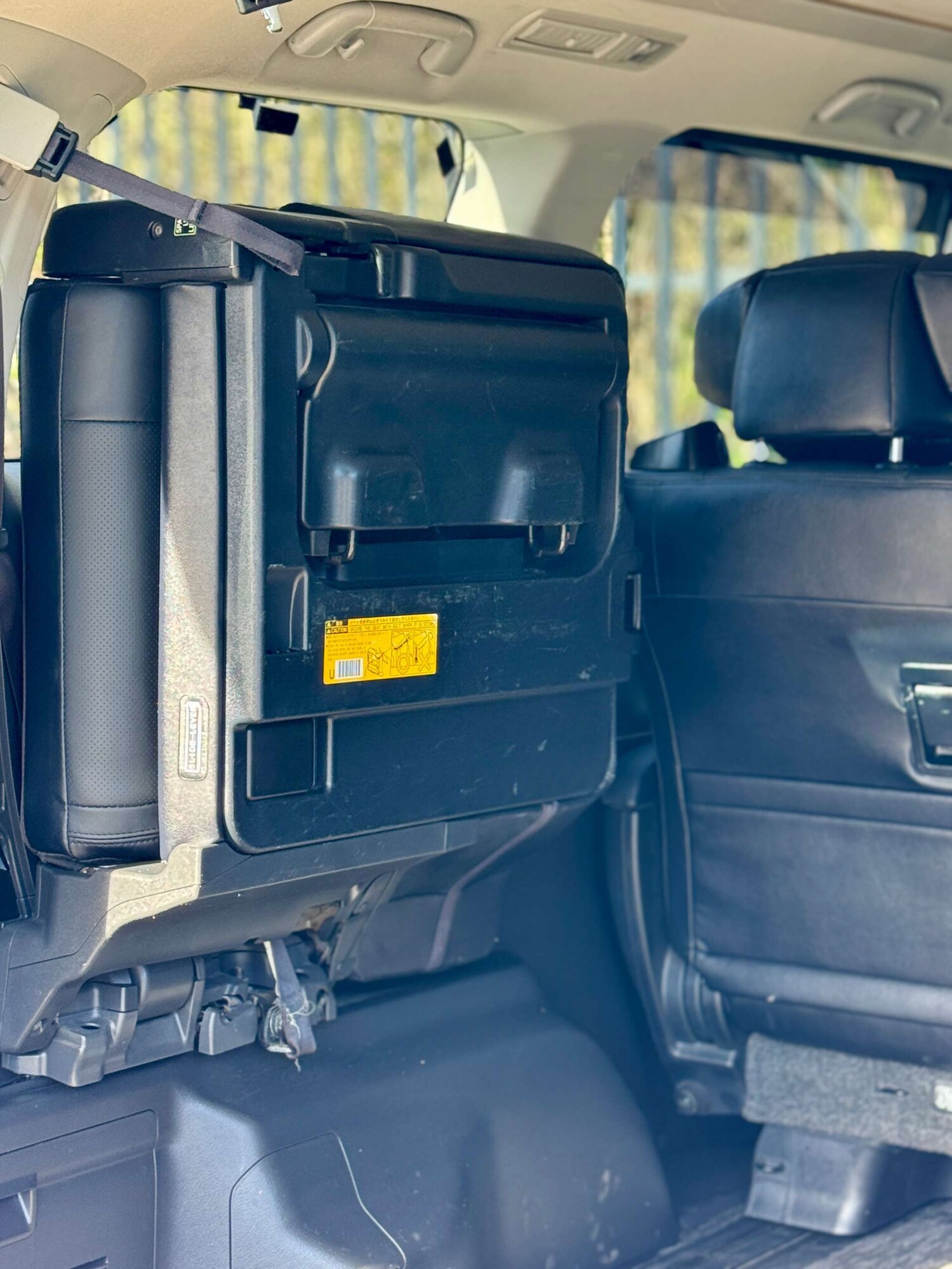 Used Toyota Vellfire 2013 for sale - 77422754: Photo 77