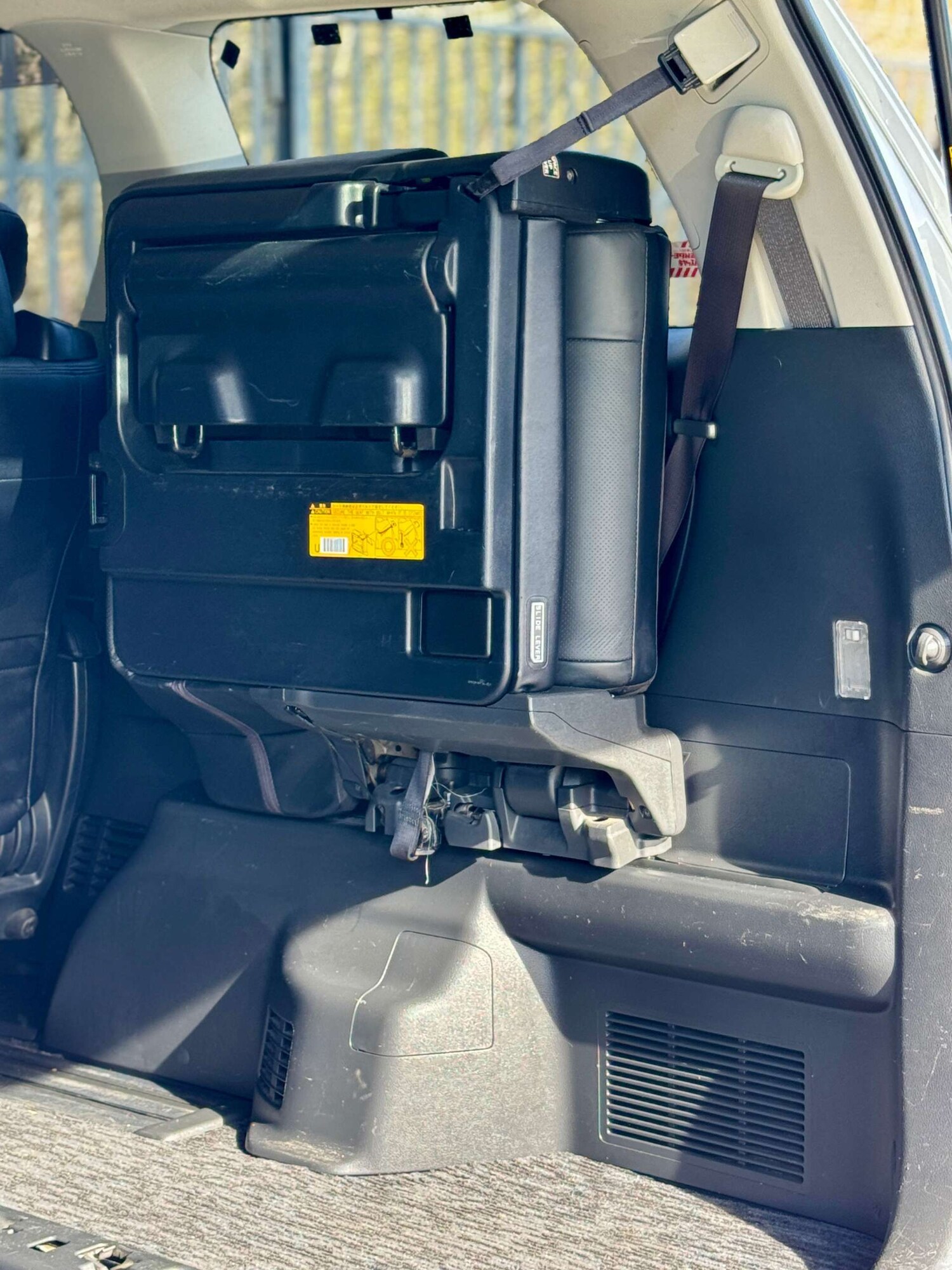 Used Toyota Vellfire 2013 for sale - 77422754: Photo 78