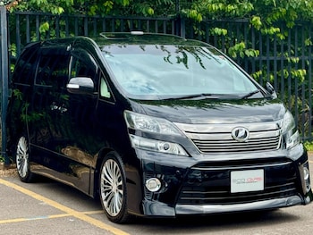 Used Toyota Vellfire 2014 for sale - 79325930: Photo