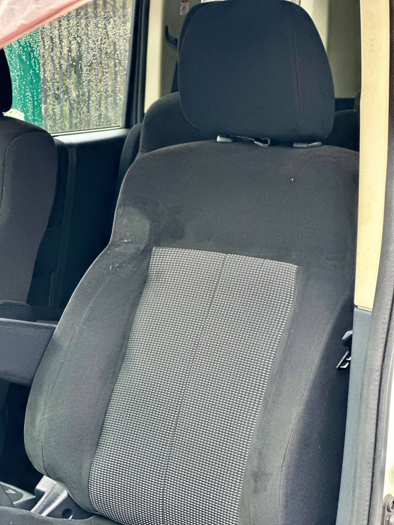 Used Mitsubishi Delica 2025 for sale - 77635556: Photo 17