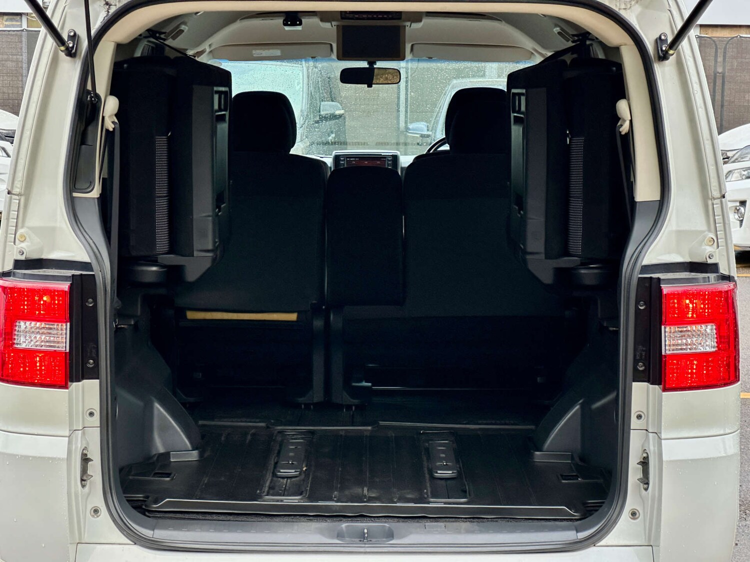 Used Mitsubishi Delica 2025 for sale - 77635556: Photo 24