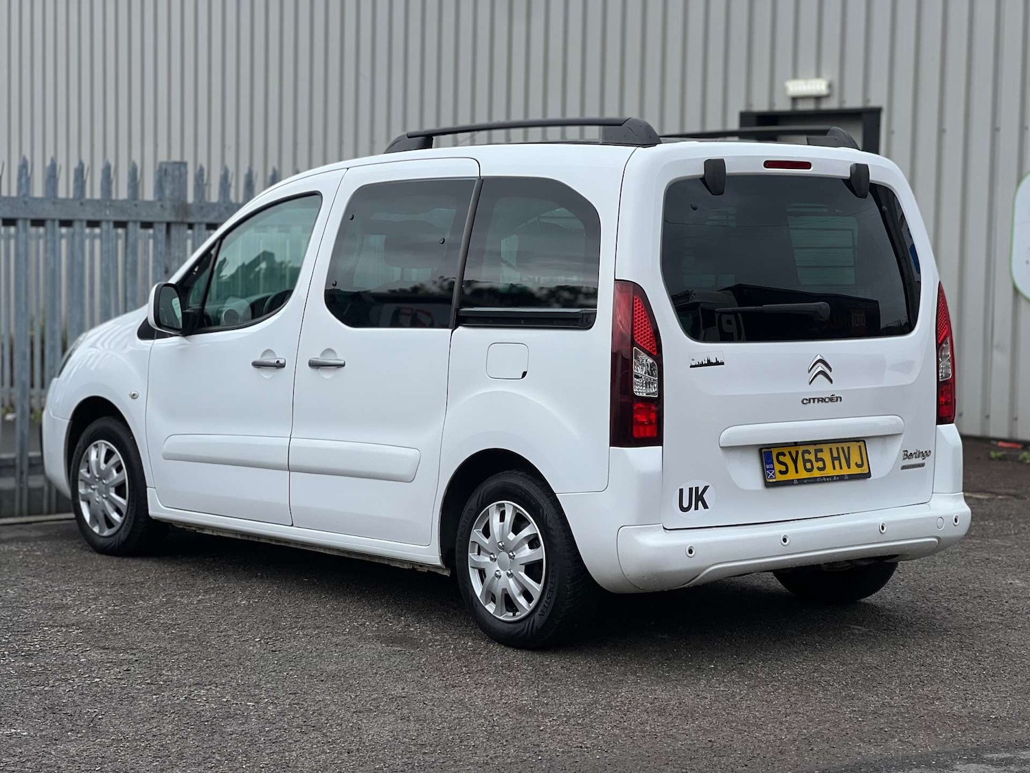Vehicle 29