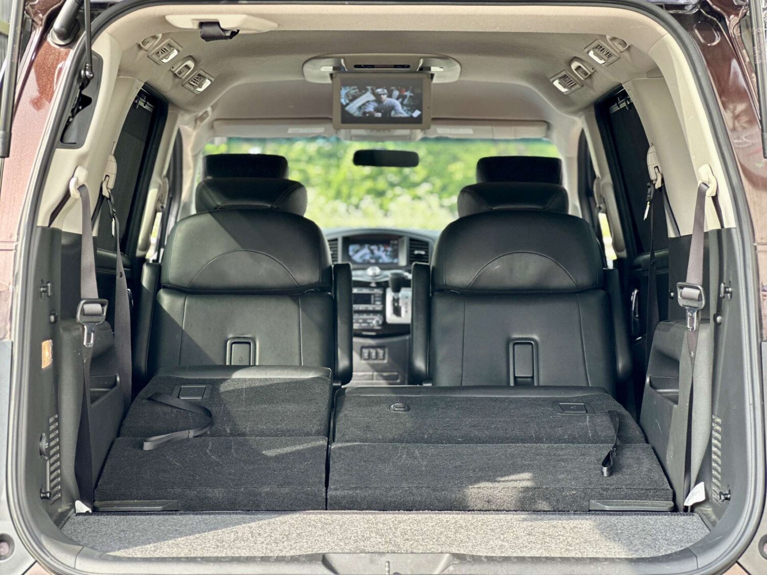 Used Nissan Elgrand 2014 for sale - 76278118: Photo 22