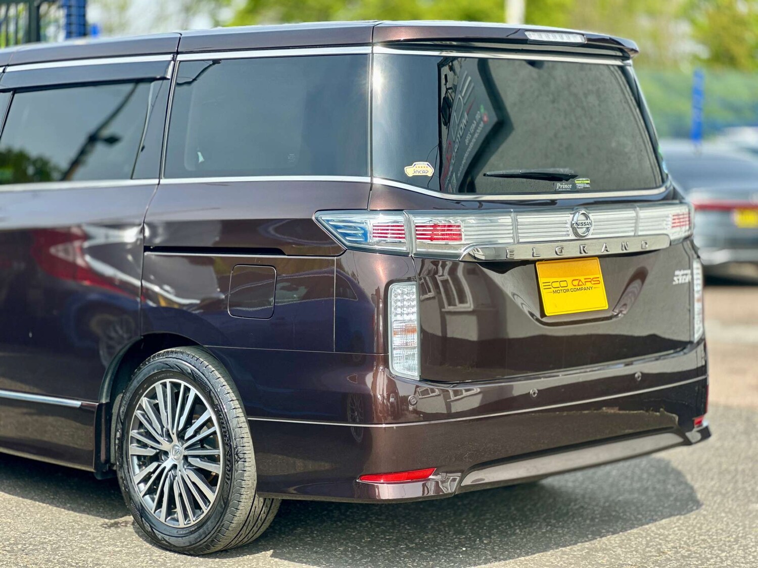 Used Nissan Elgrand 2014 for sale - 76278118: Photo 41