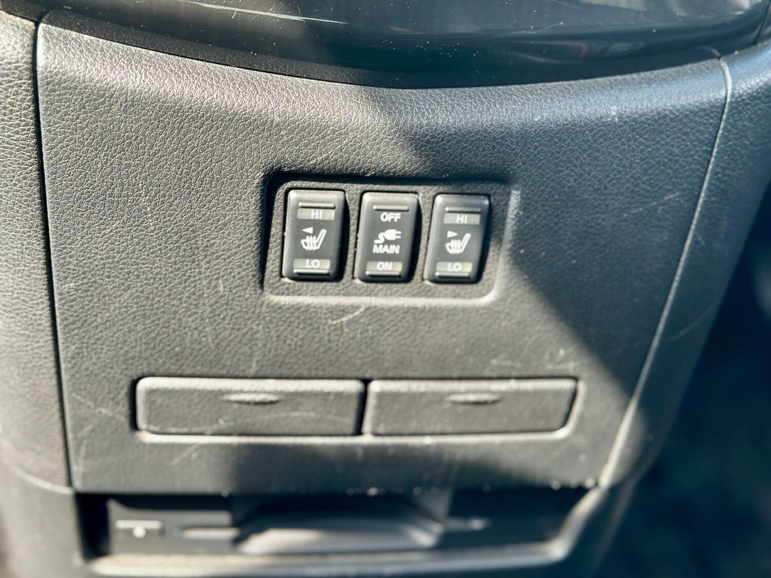 Used Nissan Elgrand 2014 for sale - 76278118: Photo 70