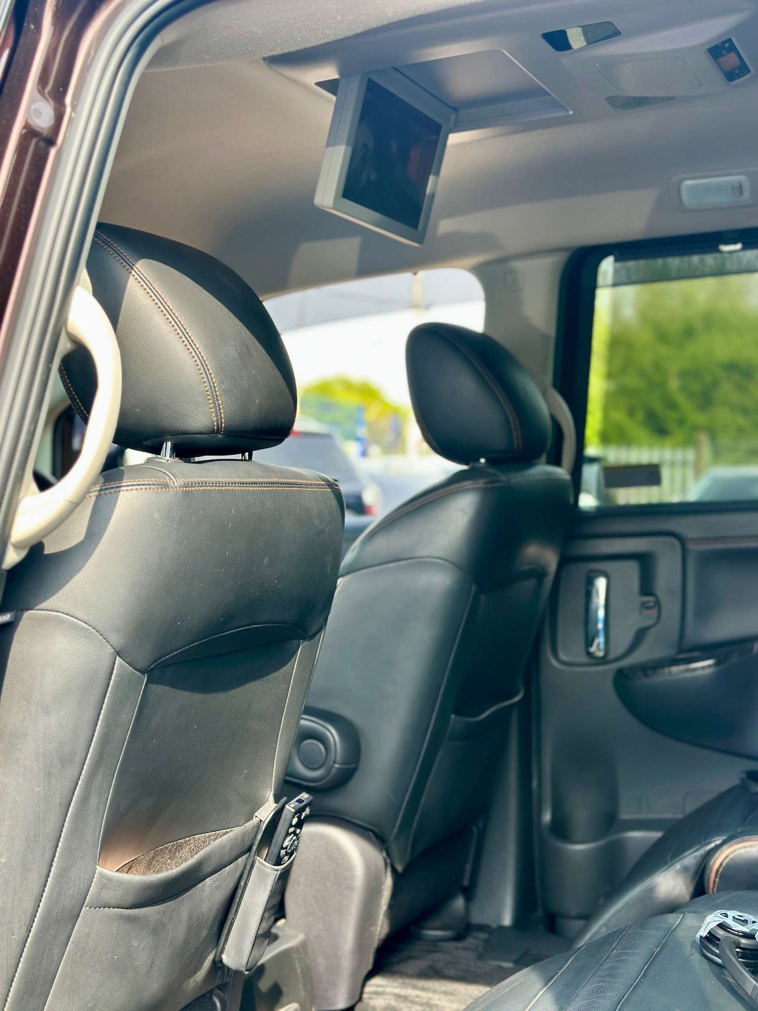 Used Nissan Elgrand 2014 for sale - 76278118: Photo 71