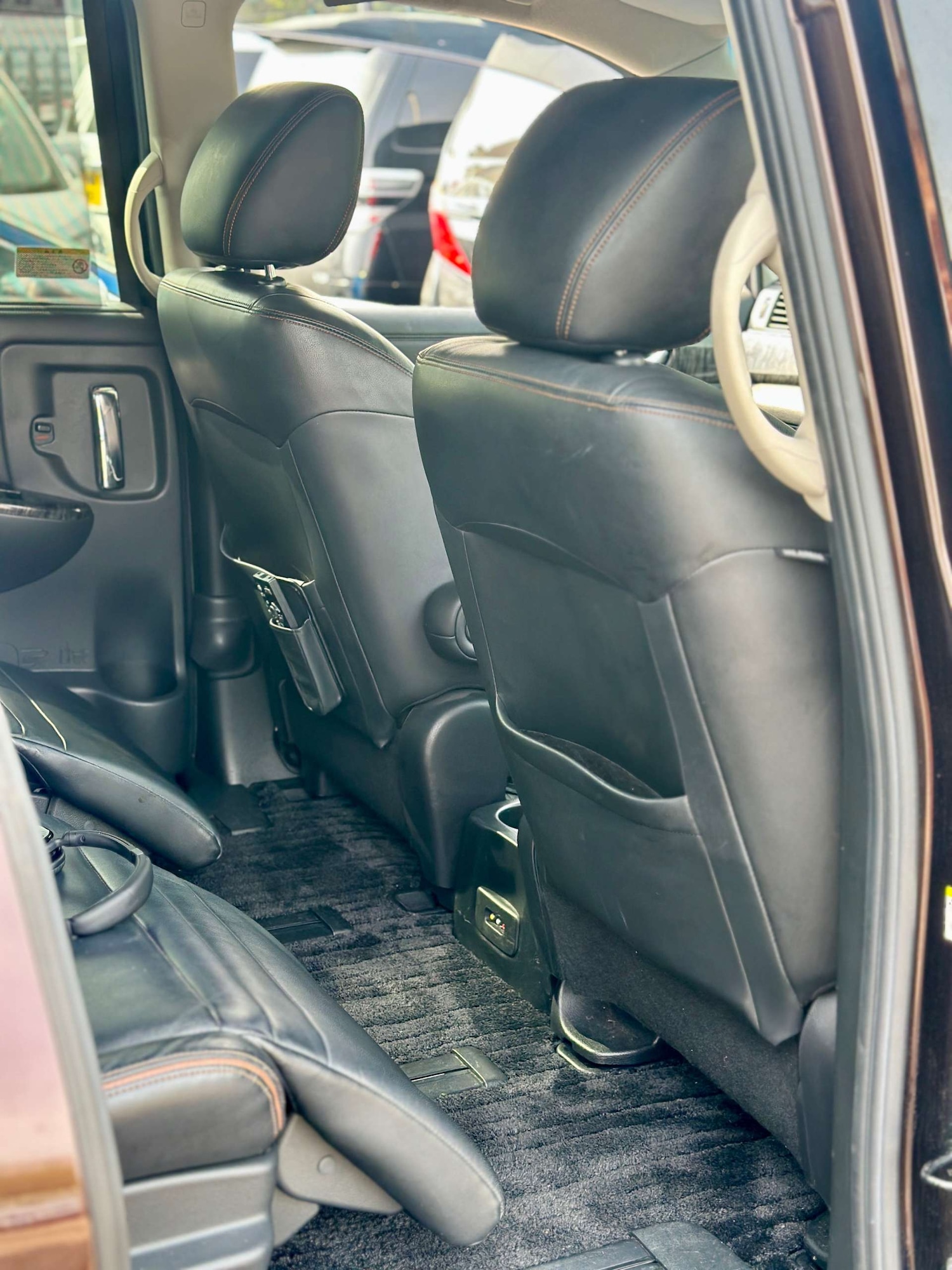 Used Nissan Elgrand 2014 for sale - 76278118: Photo 73